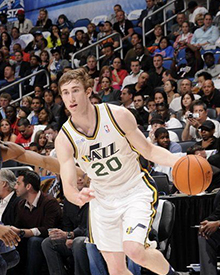 的表现得益 的表现得益